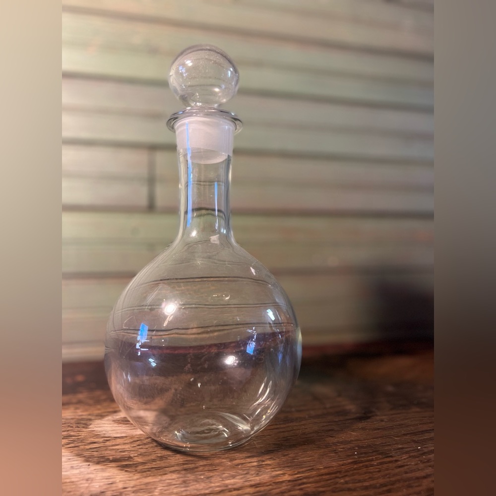 Glass bottle